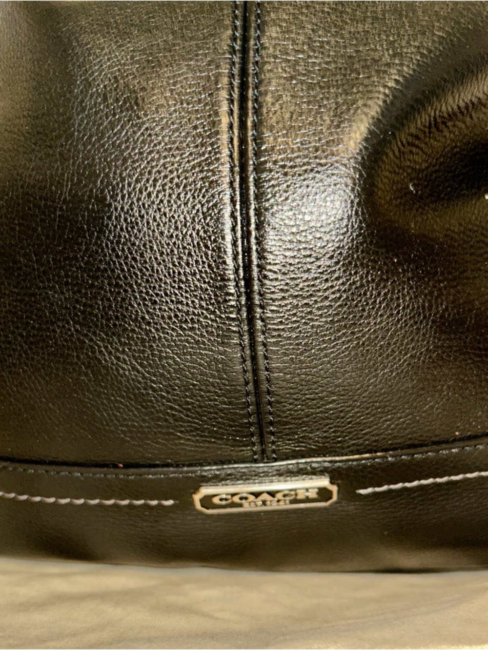 Coach Park Black Leather Tote Bag. EUC. Fun Vintage Handkerchief included. - Picture 2 of 10